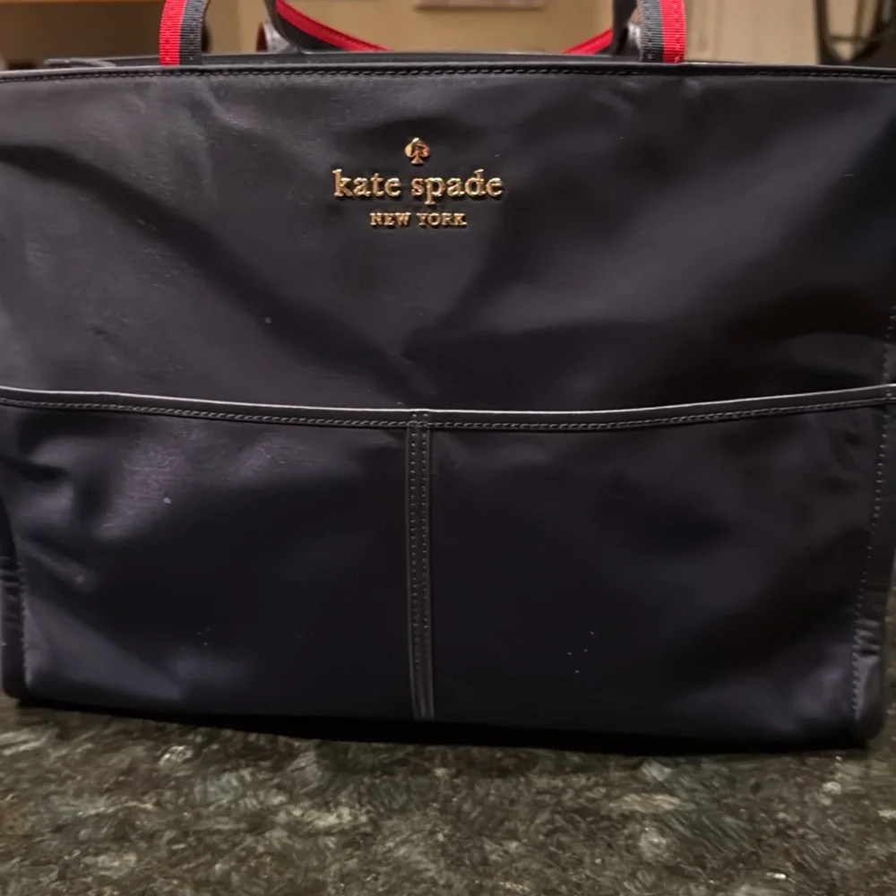 Kate Spade Tote - Picture 1 of 4